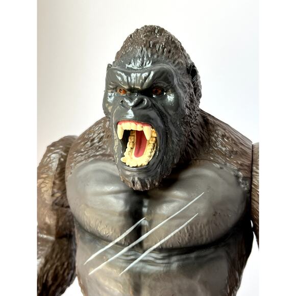 King Kong Skull Island Figure 2020 Legendary WBEI 11 Inch Action Figure - Picture 4 of 6